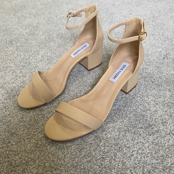 Steve Madden Irenee Sand Nubuck 2 inch Block Heels New In Box Womens size 9 - Picture 2 of 10